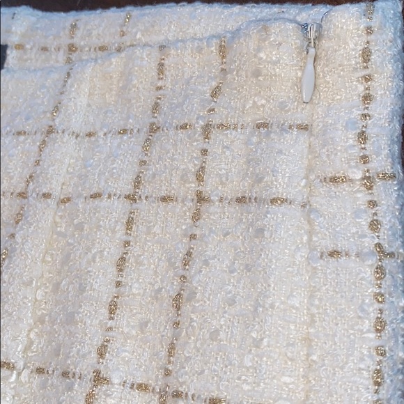 Shorts - Picture 5 of 6